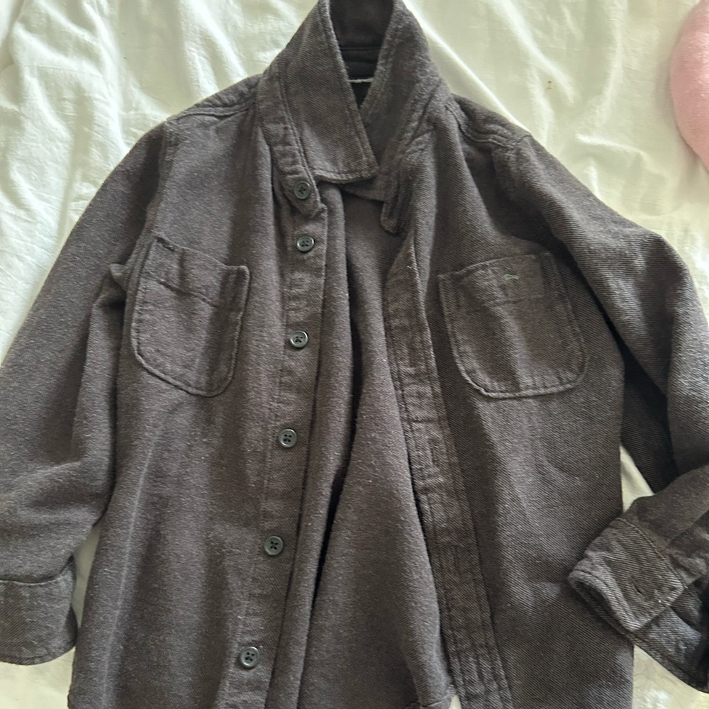 Button down pocket detail